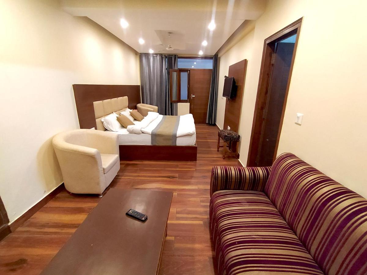 Hotel Samrat, Mussoorie Exteriör bild